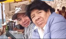 Miguel �ngel, junto a su abuela, Alicia�Trujillo