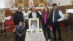 Los promotores de la asociaci�n, con el portavoz de la familia de Adolfo Enr�quez
