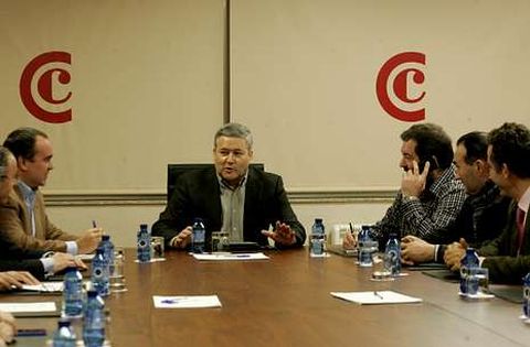 Miguel Falc�n y los dem�s consejeros llevan desde abril prorrogando sus cargos en la C�mara. 