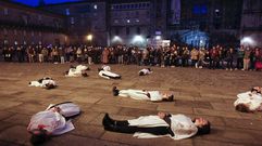Alumnos de magisterio de la USC protagonizan �performances� contra la violencia de g�nero
