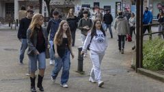Los estudiantes que accedan a la universidad p�blica tendr�n m�s de once mil plazas de nuevo ingreso, en la foto, del pasado a�o, el campus de la USC en Santiago