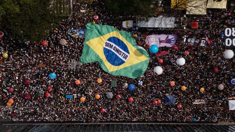 Manifestación en Sao Paulo contra la posibilidad de una amnistía a los condenados por organizar un golpe de Estado, encabezados por Bolsonaro
