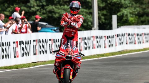 Marc Márquez, celebrando su victoria en Brno.