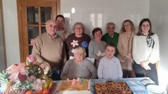 Ramona Corti�as cumpli� 103 a�os rodeada de su familia y recibi� la visita de la alcaldesa