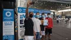 Los j�venes est�n acudiendo a sus citas de vacunaci�n.
