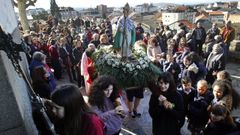 Celebraci�n de la festividad de San Blas en el atrio de la iglesia de A R�goa en febrero del 2020