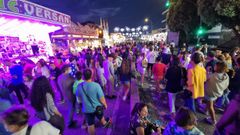Atracciones instaladas en las Bouzas el pasado domingo por la noche, tras los tradicionales fuegos artificiales