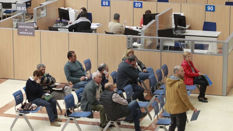 La Agencia Tributaria prevé devolver más de 13.000 millones en la ...