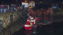 Naufragio del Silvosa en la d�rsena de Malpica. A�o 2018