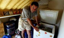 Este vecino ha visto varias veces c�mo se arruinaban los alimentos del congelador.