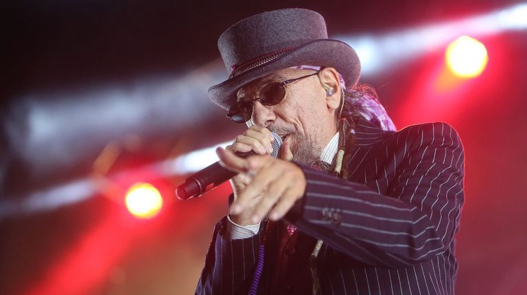 Enrique Villareal, El Drogas, en un concierto. 