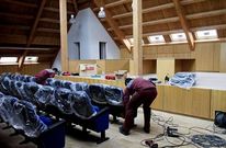 La reforma interna hab�a comenzado por el bajo-cubierta, que acoge el nuevo sal�n de plenos.