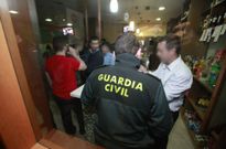 Imagen de archivo de un control de vigilancia de la Guardia Civil en Carballo. 