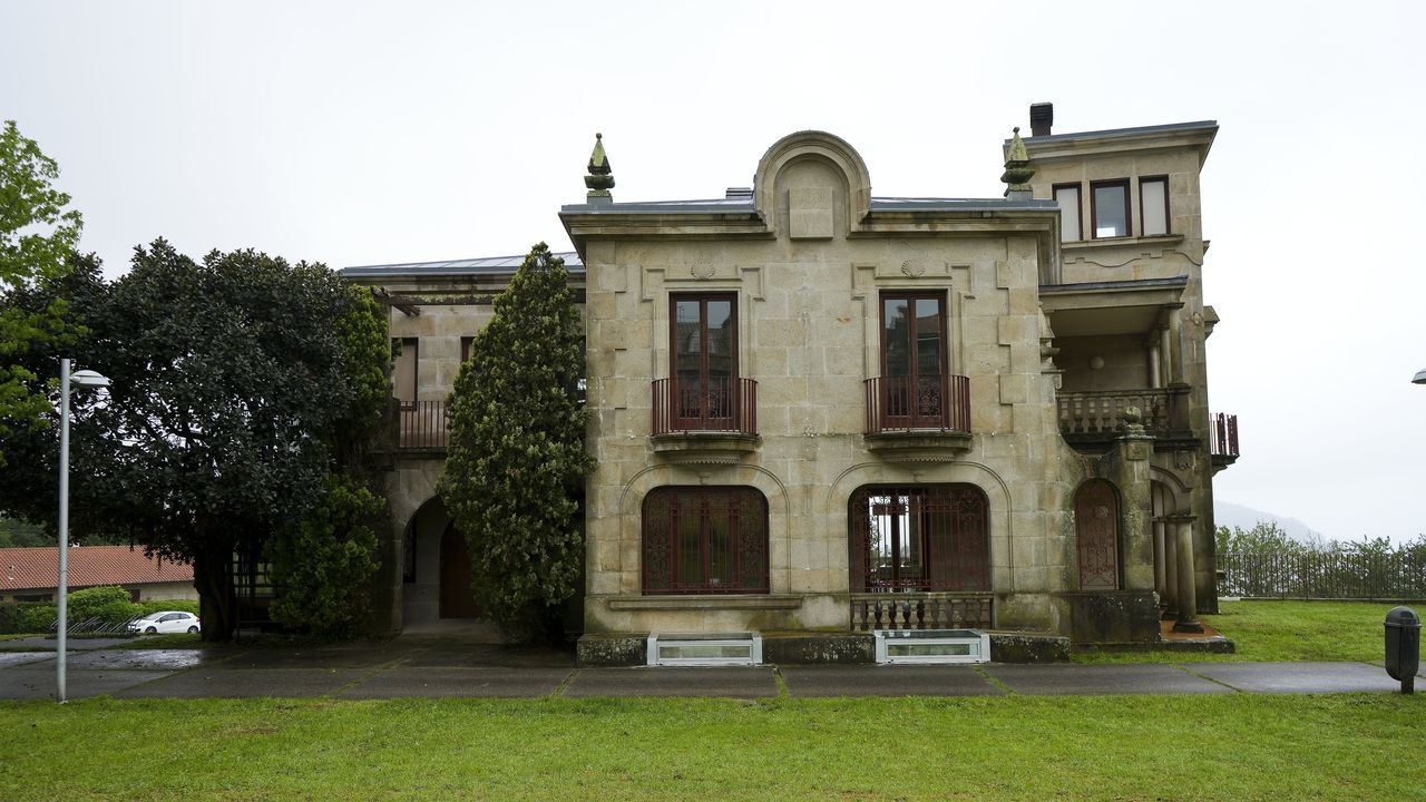 Saiáns, donde la montaña abraza el mar