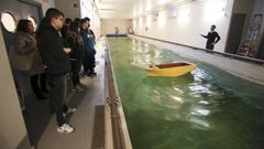 Imagen de archivo de alumnos en el campus de ingenier�a de Ferrol. Estas carreras tienen plazas libres pero son muy dif�ciles, lo que demuestra que la nota de acceso no tiene nada que ver con la dificultad del grado