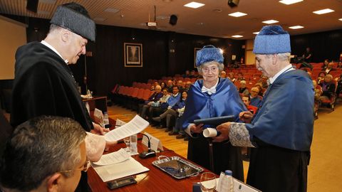 Inmaculada Paz Andrade, el 2 de mayo del 2018, cuando fue investida en Pontevedra doctora «honoris causa» por la Universidade de Vigo