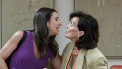 Carmen Calvo y la ministra de Igualdad, Irene Montero.