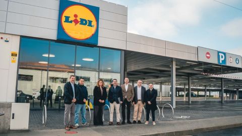 Visita institucional al supermercado Lidl que abre este viernes 27 de febrero en Nar&oacute;n