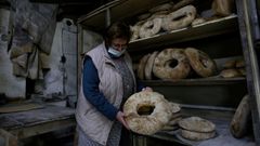Carmen, en su �ltima jornada en la Panader�a Moar, que cerr� en Nochebuena