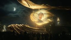 Un fotograma de��Megal�polis� con la imagen de Adam Driver