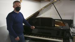 Golpe, junto al piano de cola que se colocar� sobre una tarima cubierta en la plaza de Armas