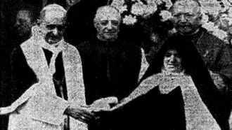 Pablo VI estuvo en F�tima con sor Luc�a, la �nica de los pastores que vieron a la Virgen que a�n viv�a (14/5/1967).