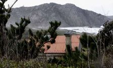 Las viviendas de Reira, algunas de ellas denunciadas, tienen vistas privilegiadas del Cabo Vil�n.