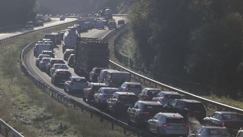 Accidente en la AP-9 a su paso por Cambre