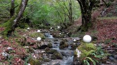 Una imagen del proyecto de investigaci�n sobre el cambio global en Picos de Europa, con unas bolas blancas que sirven para hacer mediciones en 3D con l�ser.Una imagen del proyecto de investigaci�n sobre el cambio global en Picos de Europa, con unas bolas blancas que sirven para hacer mediciones en 3D con l�ser