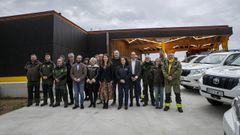 Personal de la lucha contra los incendios recibi a las autoridades en la base.