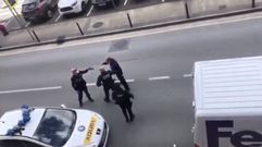 Multado un repartidor por estacionar en lugar prohibido en Torrelavega