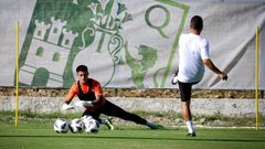 Ernesto Mancebo, junto a Eric Puerto, durante un entrenamiento de esta temporada