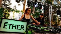 El escenario de la novena edici�n del Ether Festival fue montado en un entorno de vegetaci�n y luz, en el parque Pernas Pe�n de Viveiro