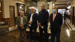 El responsable del colectivo, Ghaleb Jaber Ibrahim, en el acto junto al presidente de Jenin