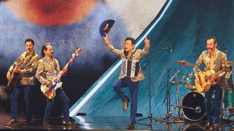 Actuaci�n de Los Tigres del Norte