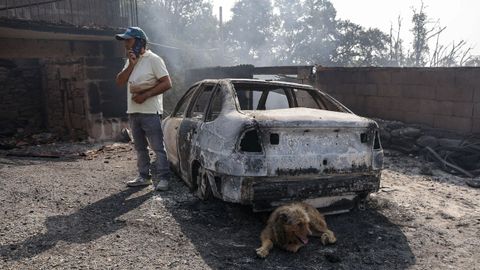 Samuel Vieira, vecino de la aldea de A Caridade, en Monterrei, que perdió la casa y el coche