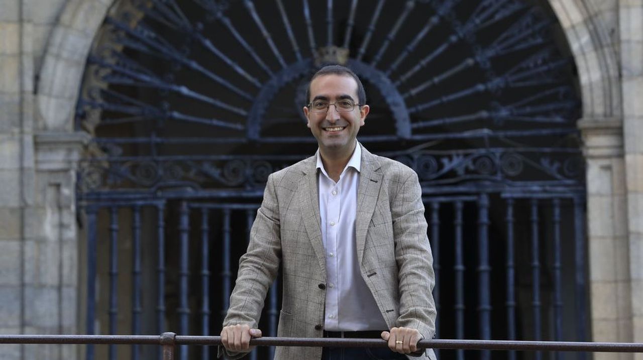 Luis Santamaría: «Llados funciona de forma semejante a una secta: no solo podemos hablar de clientes estafados, sino de adeptos manipulados»