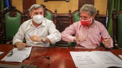 Los cr�ticos afirman que el partido est� en manos de Ruiz, con el que se pactaron los presupuestos