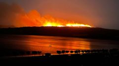 Imagen de las llamas del incendio originado el 9 de agosto en As Pontes