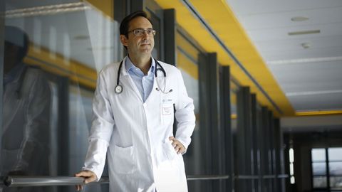 Roberto Barriales Villa, coordinador de la Unidad de Cardiopatías Familiares del Chuac, en A Coruña.