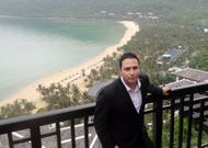 Juan Miguel Losada, frente a las incre�bles vistas del InterContinental Danang Sun Peninsula Resort.