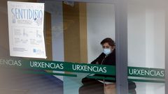 Entrada del servicio de urgencias del Hospital Montecelo, en Pontevedra