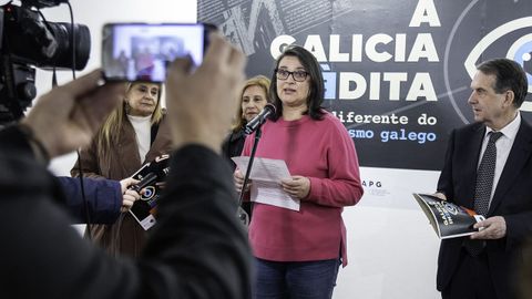 La fotgrafa de La Voz, Mercedes Moralejo, en el discurso previo a la exposicin