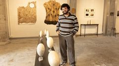 Tuset, en una exposici�n reciente en la galer�a Manolo Eir�n de Carballo 