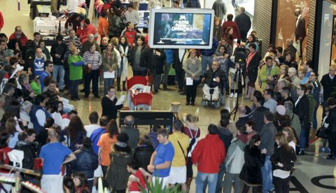 Los asistentes pudieron disfrutar de exposiciones, m�sica y baile entre muchas actividades. 