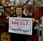 El boleto se sell� en el bar Miramar de Fisterra.