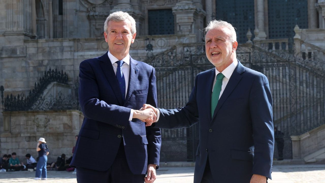 El Gobierno aprueba el decreto para ceder la gestión del litoral a Galicia