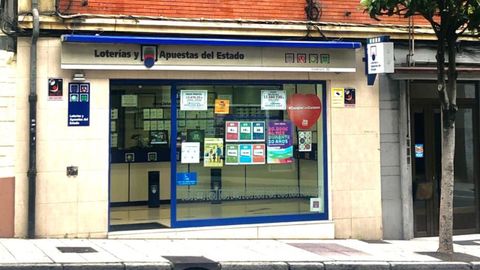 La Administracin de Lotera nmero 22 de Oviedo, popularmente conocida comoLos Patitos. Es administrada por Borja Palacios y su mujer Teresa Cirarda