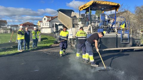 Obras de asfaltado en la calle R�o Sil, en una imagen de archivo