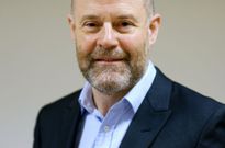 <span lang= gl >Bux�n Bran aposta por un di�logo entre experiencia e os novos valores emerxentes.</span> 